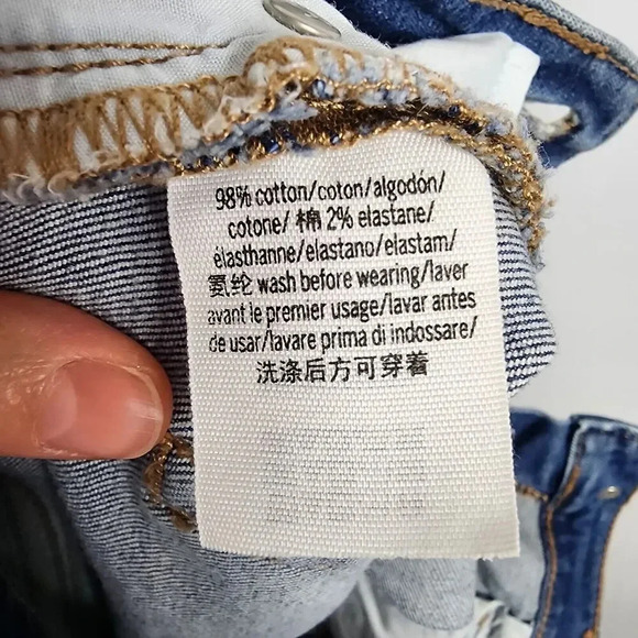 VS Pink Hi Waisted Cut Off Denim Shorts Women Sz 8 Blue Distressed 1.5" Inseam - Picture 6 of 7